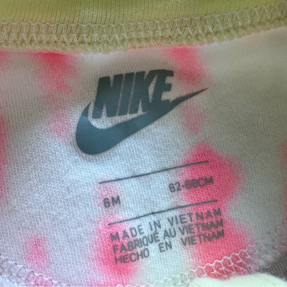 Nike & Under Armor Bundle of 2 Zip Up Footed Onsies Baby Pajamas Size 6 Month - Picture 15 of 15